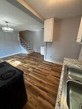 1226 State Rd S-8-806 in Moncks Corner, SC - Foto de edificio - Building Photo