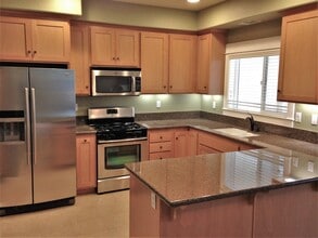 317 Creekview Way in Arroyo Grande, CA - Building Photo - Building Photo