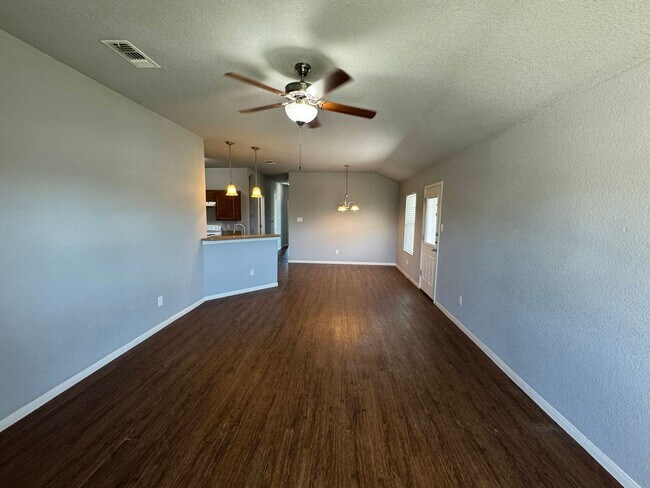 3802 John Chisholm Loop in Killeen, TX - Building Photo - Building Photo