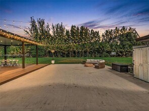 6920 SW 182nd Way in Southwest Ranches, FL - Building Photo - Building Photo