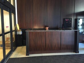 1636 N Wells St, Unit 1812 in Chicago, IL - Foto de edificio - Building Photo