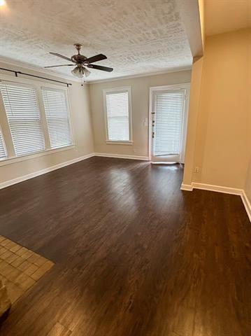 901 N Bishop Ave in Dallas, TX - Building Photo - Building Photo