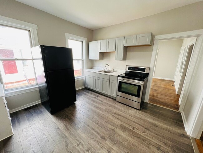 property at 14 Walnut St