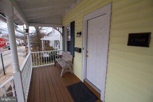 234 E Linden St in Kennett Square, PA - Building Photo