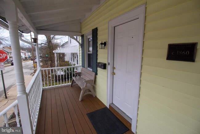 property at 234 E Linden St