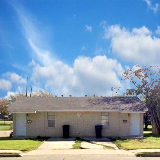 1508 N W S Young Dr
