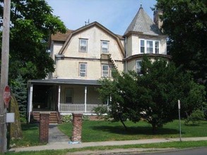 61 S Washington St in Tarrytown, NY - Foto de edificio - Building Photo