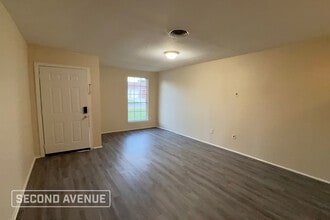 501 Pamela Dr in Baytown, TX - Building Photo - Building Photo