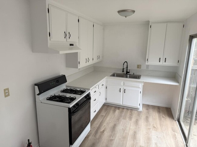 property at 2104 Carnegie Ln