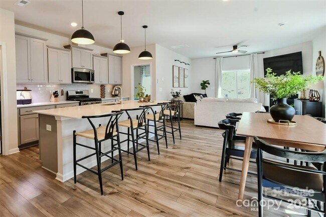 15813 Capps Rd in Charlotte, NC - Building Photo - Building Photo
