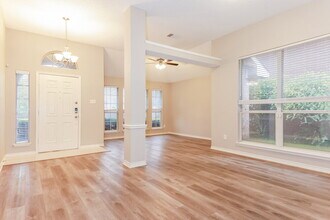 1506 Chapman Dr in Lancaster, TX - Building Photo - Building Photo