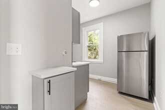 216 Collingdale Ave, Unit 3 in Collingdale, PA - Building Photo - Building Photo