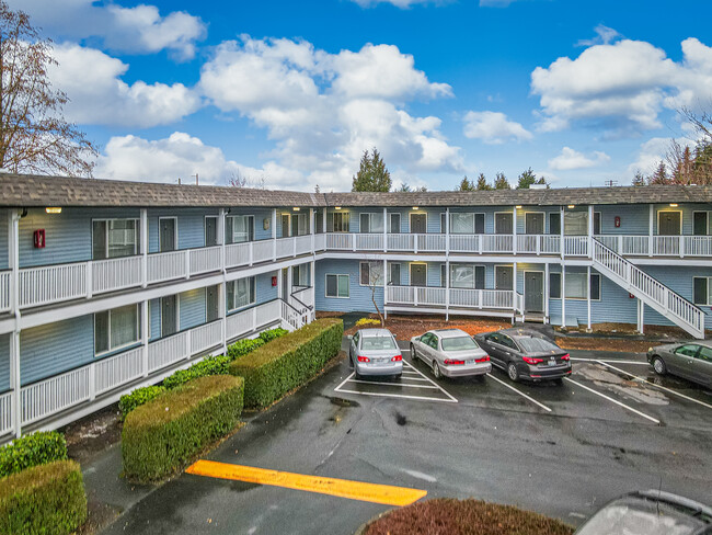 La Madera Apartments in Federal Way, WA - Building Photo - Building Photo