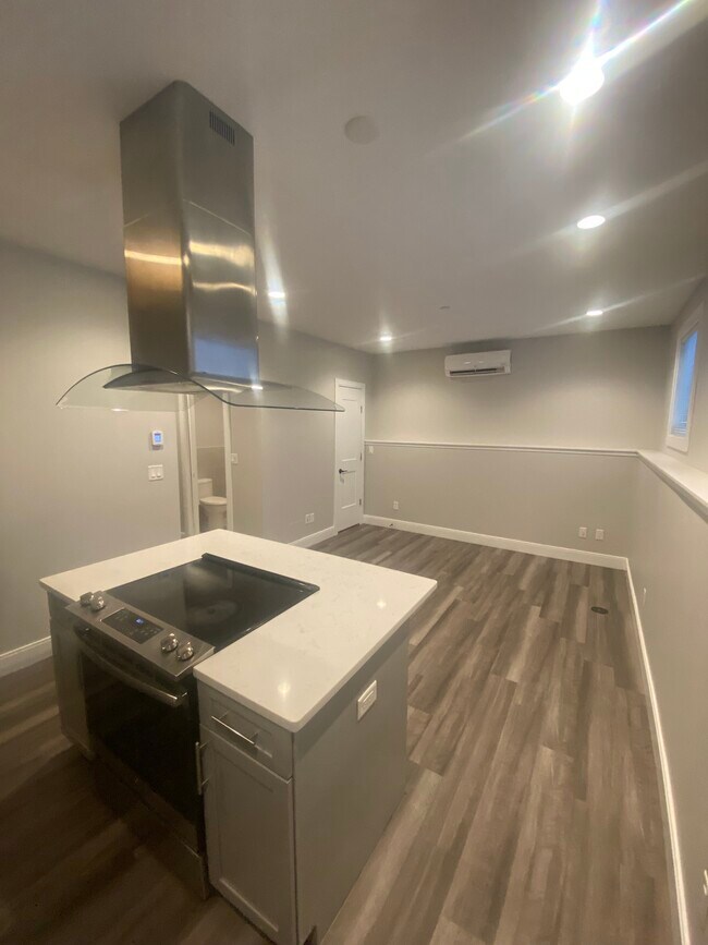 191 Washington Ave, Unit 2 in Chelsea, MA - Building Photo - Building Photo