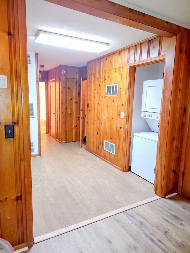 1120 Metropolis St, Unit 4