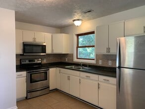 3250 Springview Dr in Christiansburg, VA - Building Photo - Building Photo