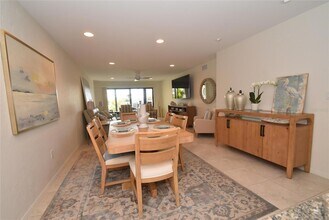 1510 Pelican Point Dr, Unit BA168 in Sarasota, FL - Building Photo - Building Photo