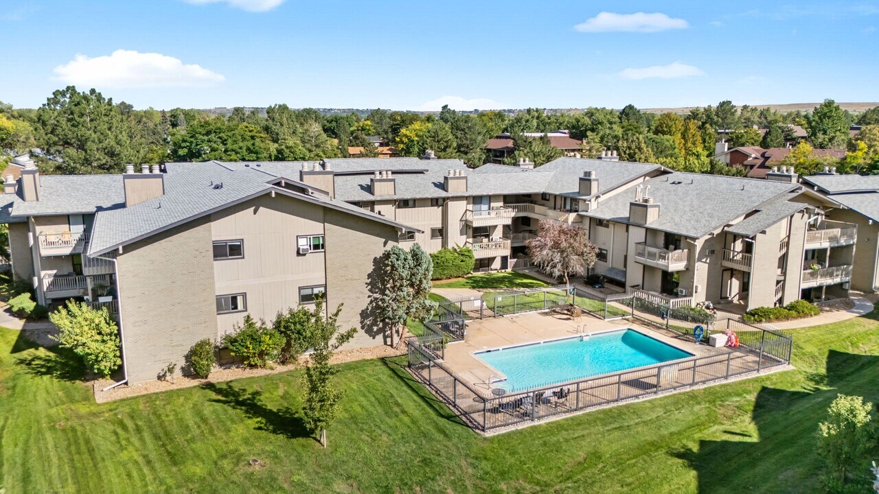 665 Manhattan Dr in Boulder, CO - Building Photo