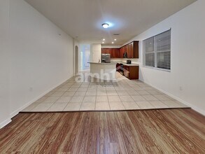 11124 Creek Haven Dr in Riverview, FL - Foto de edificio - Building Photo