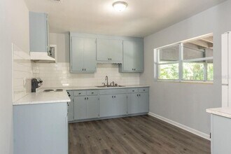 831 N Arlington Ave in DeLand, FL - Building Photo - Building Photo