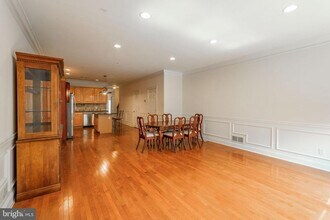 2236 Christian St in Philadelphia, PA - Building Photo - Building Photo