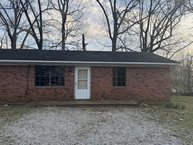 property at 1206 Rosewood Dr