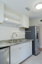 4762 Colonial Ave in Jacksonville, FL - Building Photo - Building Photo