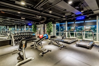 9 On Canal in Indianapolis, IN - Foto de edificio - Building Photo