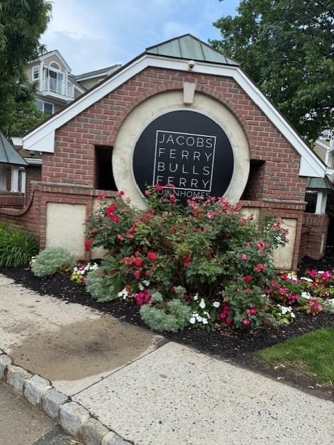 490 Fulton Ct in West New York, NJ - Building Photo