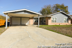 4427 Bikini Dr in San Antonio, TX - Building Photo