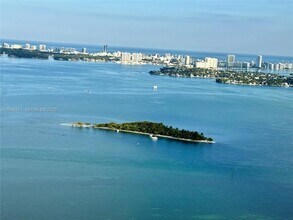 700 NE 24th St, Unit 4603 in Miami, FL - Building Photo - Building Photo