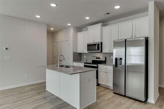 4741 Medlock Ln in Oakwood, GA - Building Photo - Building Photo