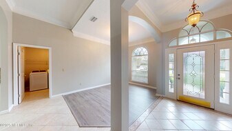 11861 Lake Fern Dr in Jacksonville, FL - Building Photo