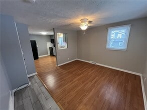 898 Ridge Rd in Webster, NY - Building Photo - Building Photo