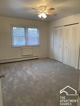 7319 N Rogers Ave in Chicago, IL - Building Photo - Building Photo