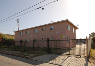 1306 Atlantic Dr in Compton, CA - Building Photo - Building Photo