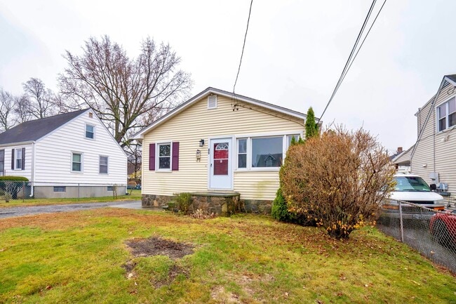 45 Voight Ave in Bridgeport, CT - Building Photo - Building Photo