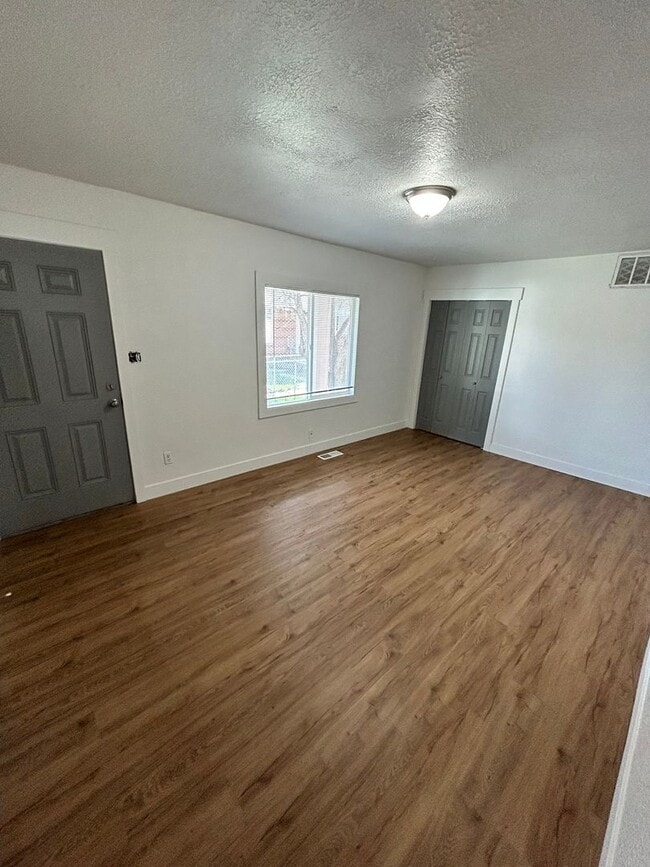 452 E Lambourne Ave in South Salt Lake, UT - Building Photo - Building Photo