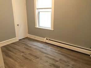 146 Spencer St, Unit #2 in Boston, MA - Building Photo - Building Photo