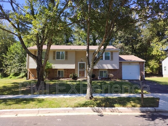 204 Taurus Dr in Fort Washington, MD - Building Photo - Building Photo