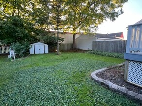 176 Duer St in Oswego, NY - Building Photo - Building Photo