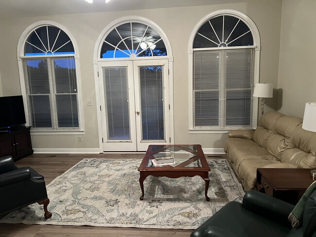 201 Plantation Dr, Unit Diane Paget