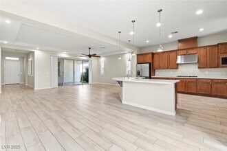 11843 Cogoleto Ave in Las Vegas, NV - Building Photo - Building Photo