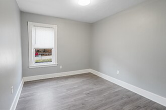 42 Merrifield St in Worcester, MA - Foto de edificio - Building Photo