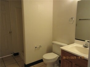 1403 E Andy Devine Ave in Kingman, AZ - Foto de edificio - Building Photo