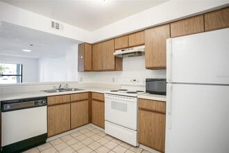2725 Gray Fox Ln in Orlando, FL - Building Photo - Building Photo
