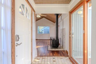 1448 Sunshine Valley Rd in Montara, CA - Building Photo - Building Photo