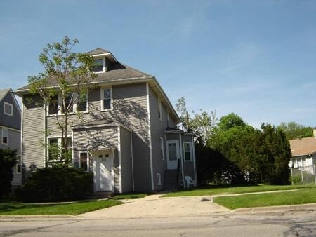 3412 S Grand Ave in Brookfield, IL - Building Photo