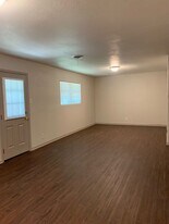 1400 Glendale St in Greenville, TX - Building Photo