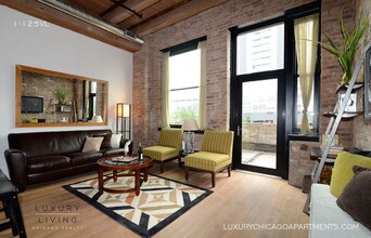 125 E 21st St-Unit -410 in Chicago, IL - Building Photo - Building Photo